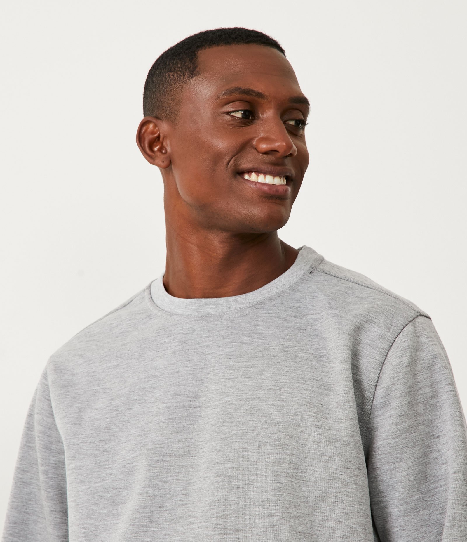 Casaco Fechado Esportivo com Punho Ajustado e Etiqueta Aplicada 4