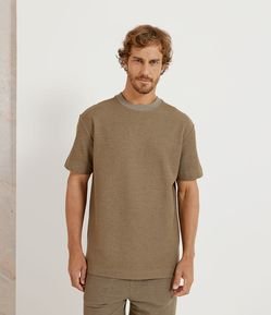 Camiseta Easy em Algodão Texturizado com Manga Curta