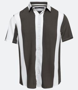 Camisa Slim Manga Curta em Viscose