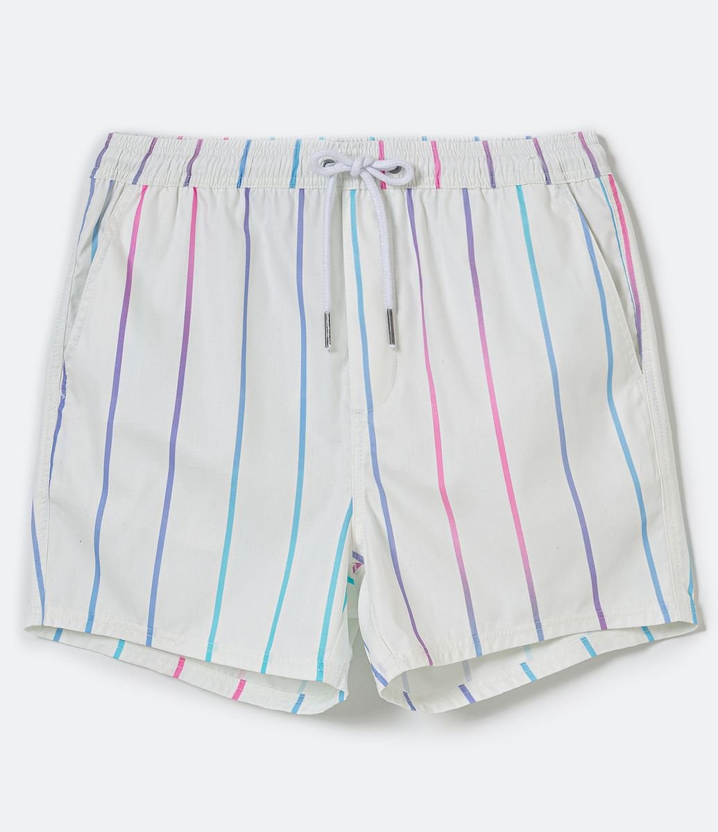 white paper bolsa shorts outfit