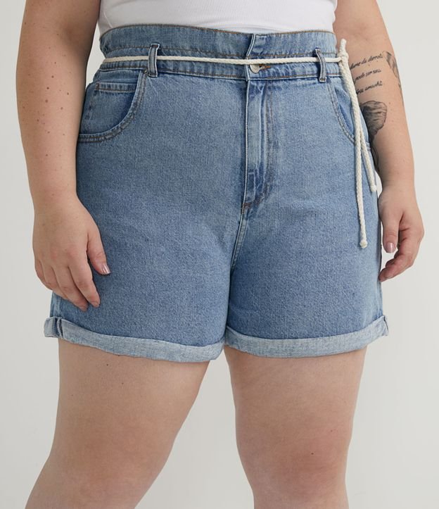 Short Clochard Jeans com Cinto Corda Curve & Plus Size