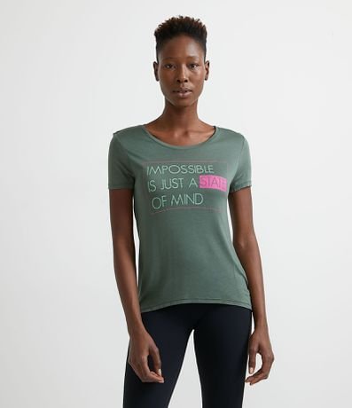 Menor preço em Camiseta Esportiva em Viscose com Estampa Lettering "Impossible is Just a State of Mind"