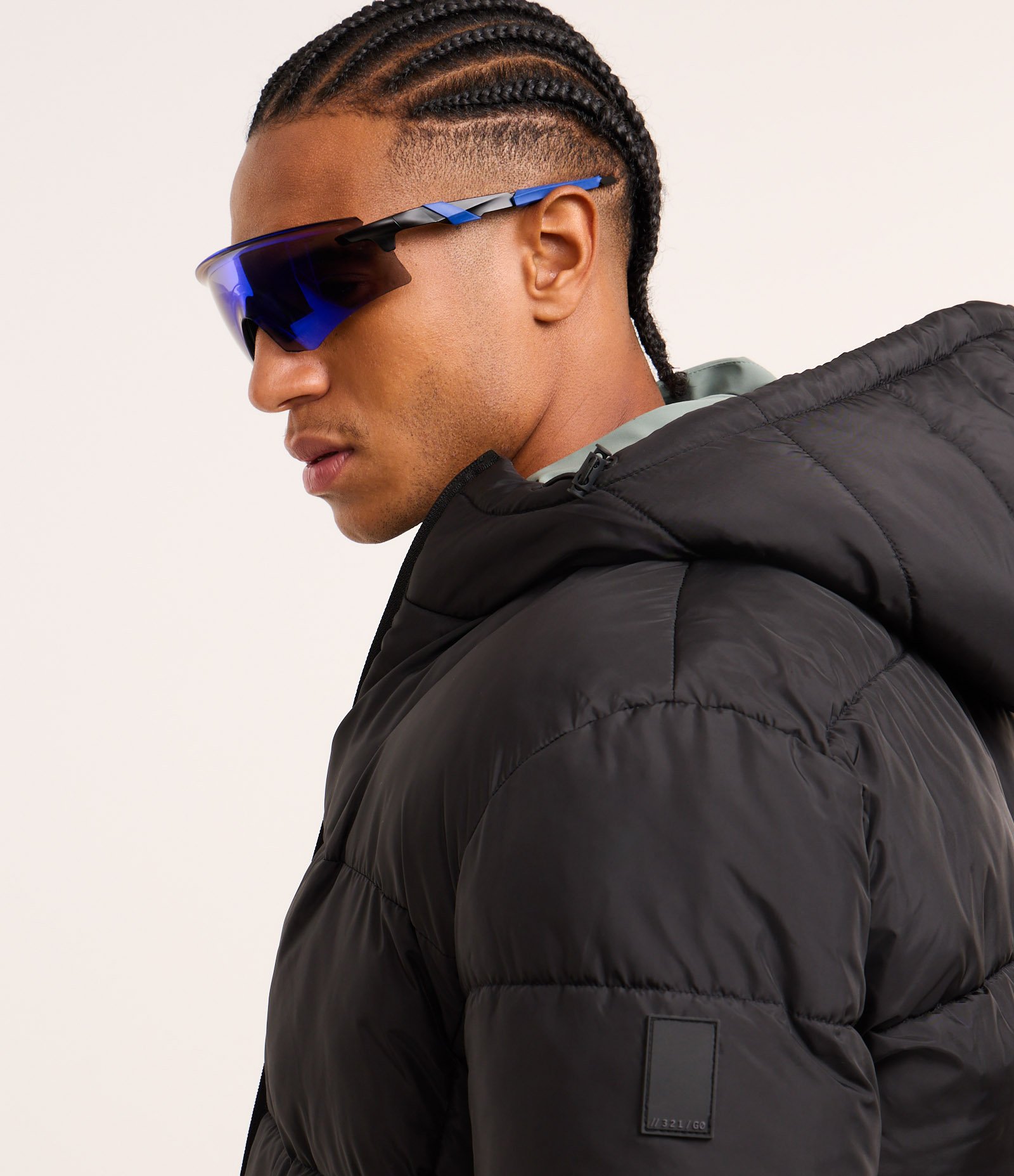 Jaqueta Puffer Esportiva com Bolsos com Zíper Preto 4