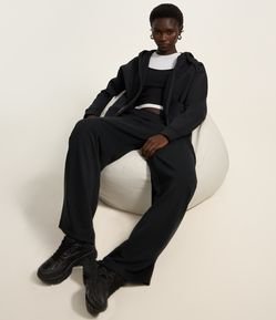 Casaco em Moletom Peluciado com Capuz e Bolso Canguru