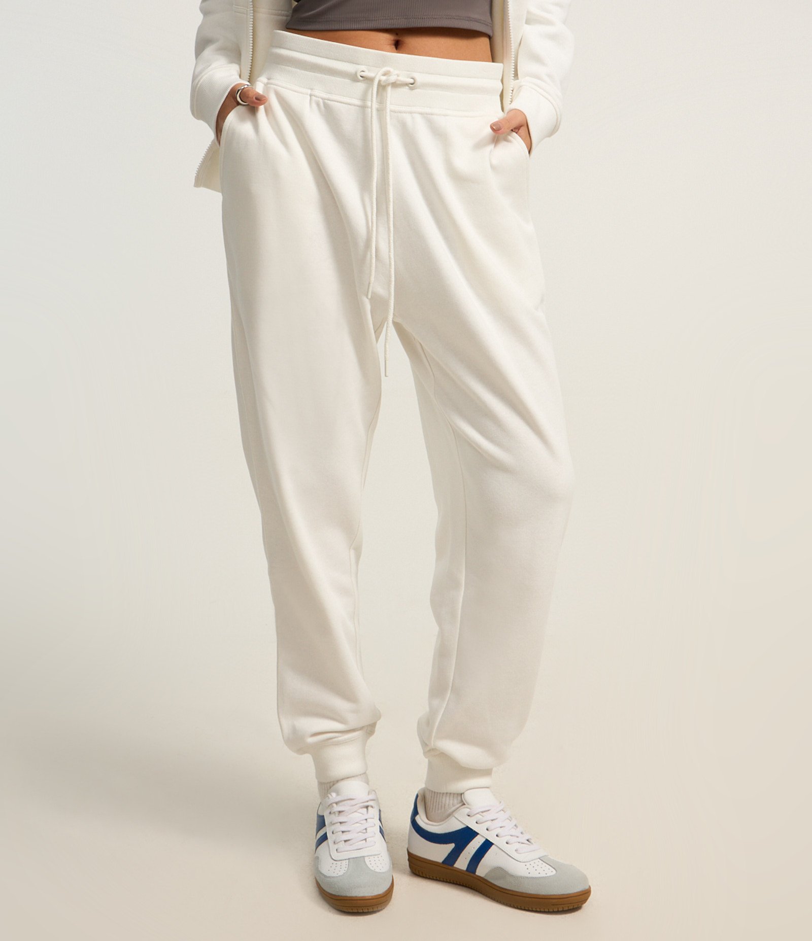 Calça Jogger em Moletom com Cós Elástico e Amarração Branco 2