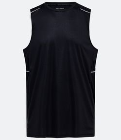 Regata Esportiva com Estampa Quadriculada e Detalhes Refletivos