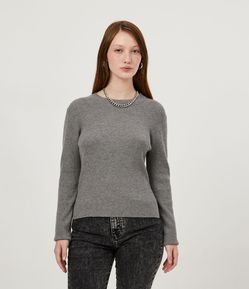 Blusa Básica em Viscose Canelada com Fenda na Lateral