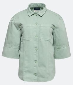 Camisa em Sarja com Bolsos Frontais e Barra Cortada a Fio