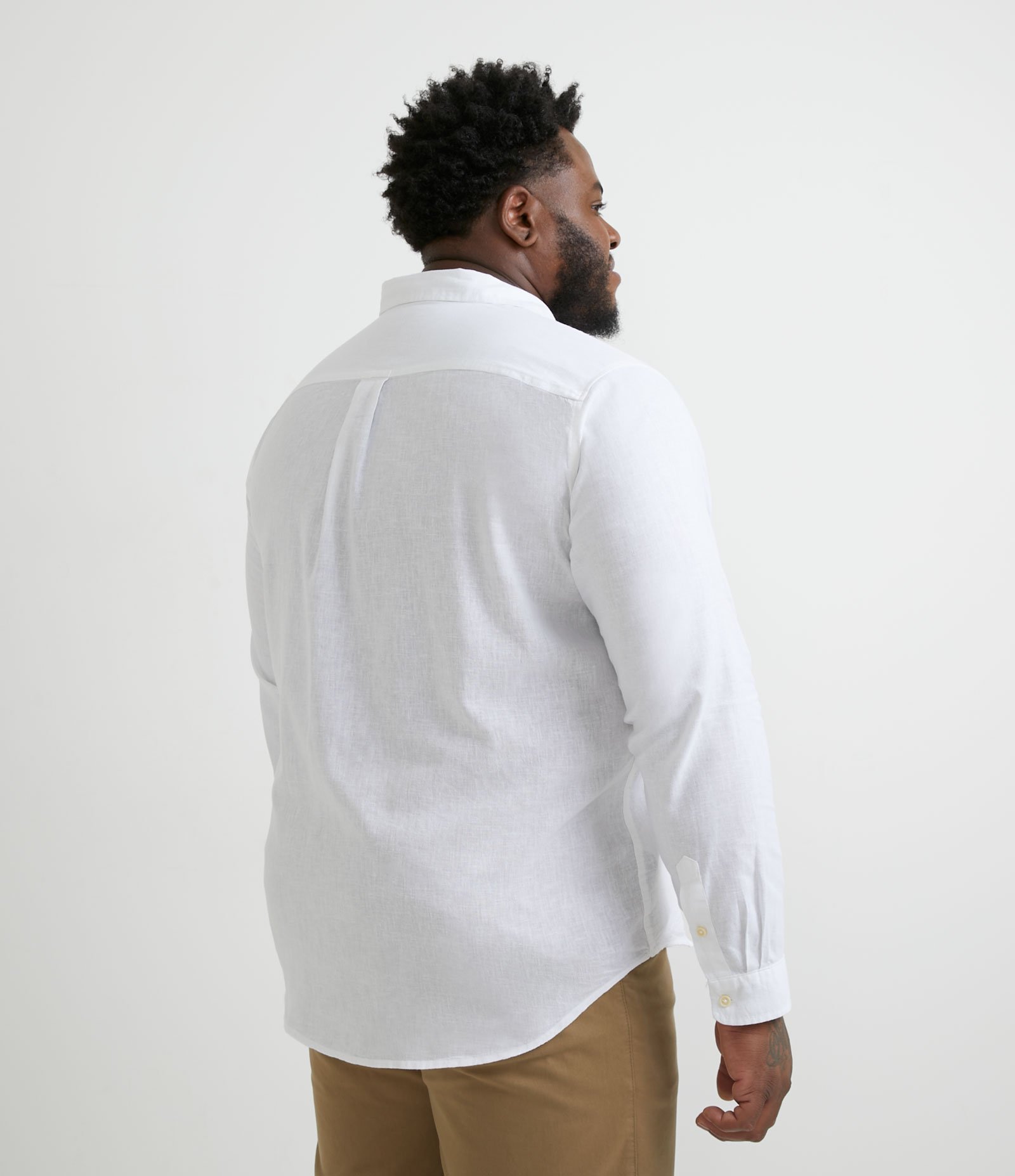 Camisa Comfort em Linho Manga Longa - Plus Size Branco 2