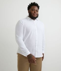 Camisa Comfort em Linho Manga Longa - Plus Size