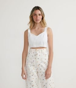 Blusa Regata Cropped em Sarja com Bordado Delicado