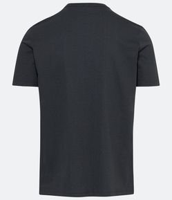 Camiseta Slim com Estampa Geométrica