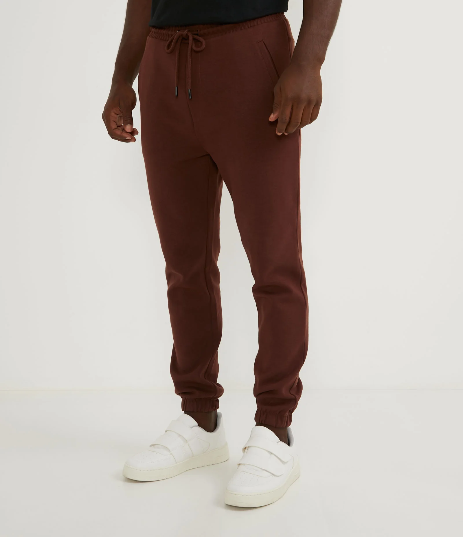 Calça Jogger em Moletom com Cós Elástico e Bolsos Vermelho 1