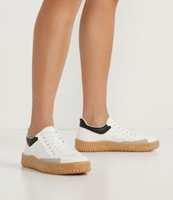 Tenis com Recortes e Sola Latex - Renner