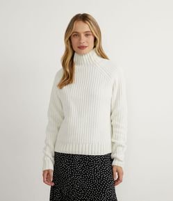 Blusão Fechado em Tricô Chenille com Gola Alta