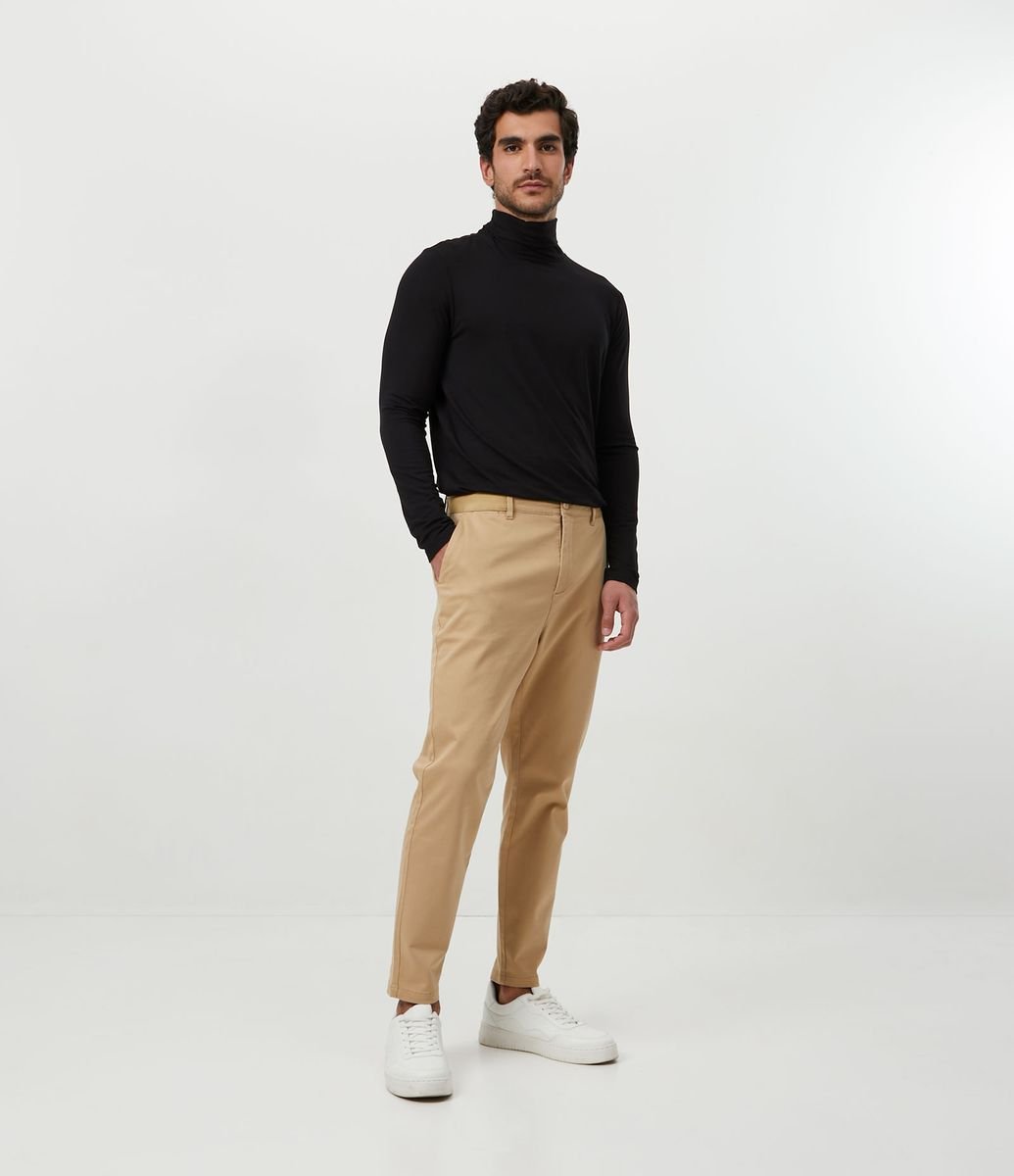 Calça Jogger em Algodão com Passantes no Cós e Bolsos Menor preço em Calça Jogger em Algodão com Passantes no Cós e Bolsos
