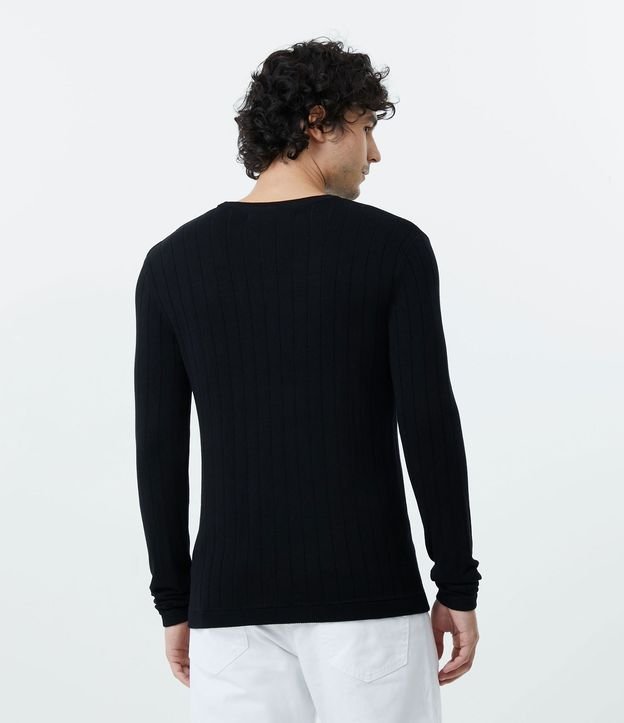 Suéter en Viscosa con Textura en Rayas Verticales Negro 4
