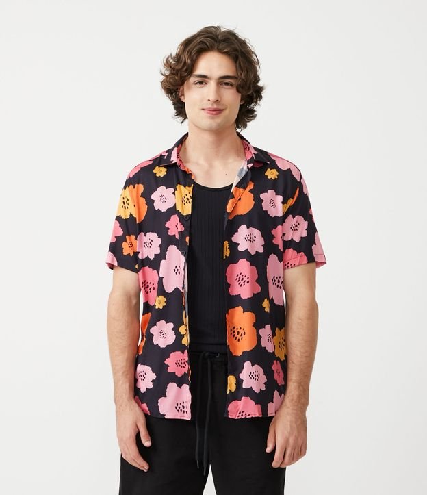 Camisa Manga Curta em Viscose com Estampa Floral 1