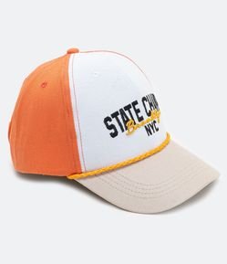 Boné 6 Panel  com Aba Curva e Estampa "State Champ"