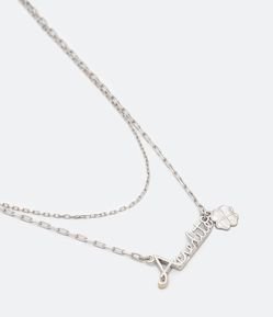 Colar Camadas em Metal com Pingente "Acredite" e Pendente de Trevo