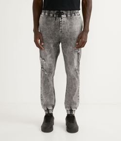 Calça Jogger em Jeans Marmorizado
