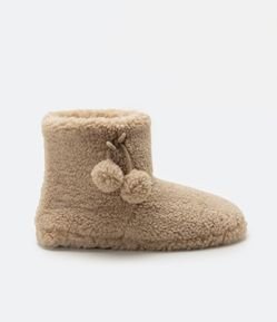 Pantufa Botinha com Textura de Carneirinho e Detalhes de Pompom