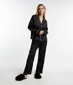 Pijama Americano Longo em Cetim com Estampa Poá