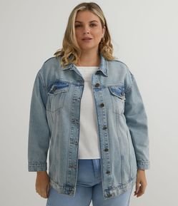 Jaqueta Alongada em Jeans com Puídos Curve & Plus Size