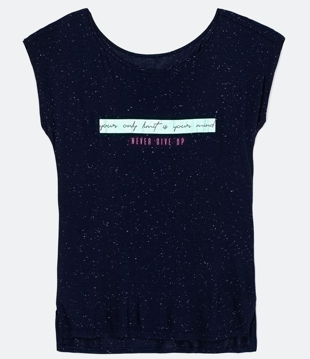 Camiseta Esportiva em Viscose com Estampa Never Give Up Menor preço em Camiseta Esportiva em Viscose com Estampa Never Give Up