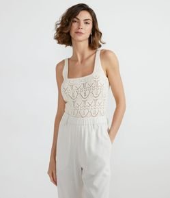 Blusa Regata em Tricô Texturizado com Decote Quadrado