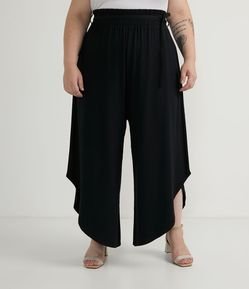 Calça Pantacourt em Viscose com Cordão para Amarração Curve & Plus Size