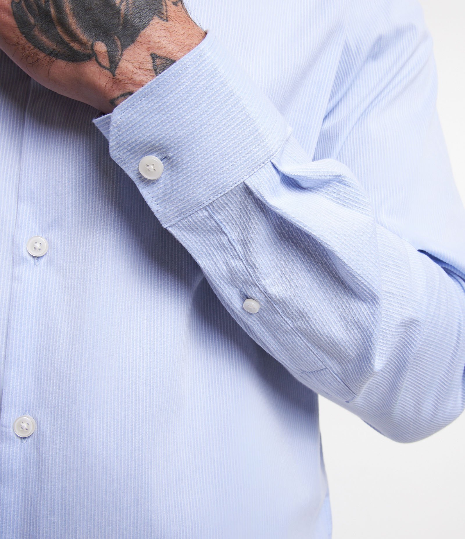 Camisa Regular Social em Algodão com Textura de Listras Azul Claro 5