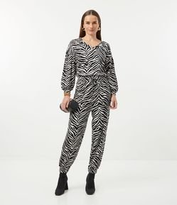 Calça Jogger em Viscose com Estampa Animal Print Zebra