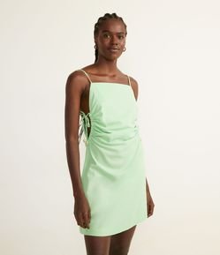 Vestido Curto em Linho com Mordidinha e Puxadinho Lateral