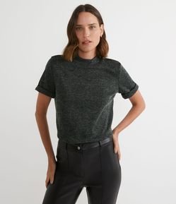 Blusa com Golinha Alta e Textura Zigue-Zague
