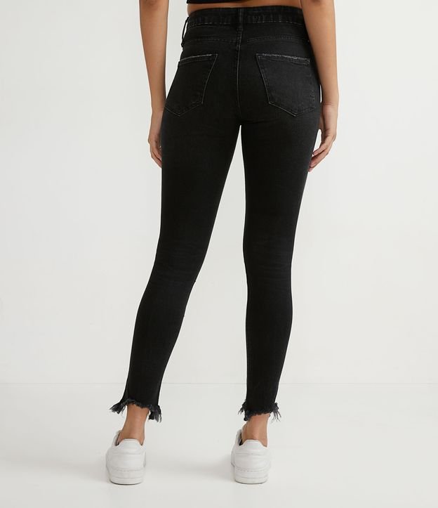 Pantalón Skinny Jeans con Desgastes y Barra Deshilachada Negro 2