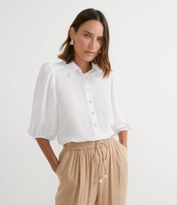 Camisa em Crepe com Manga 3/4 Balonê