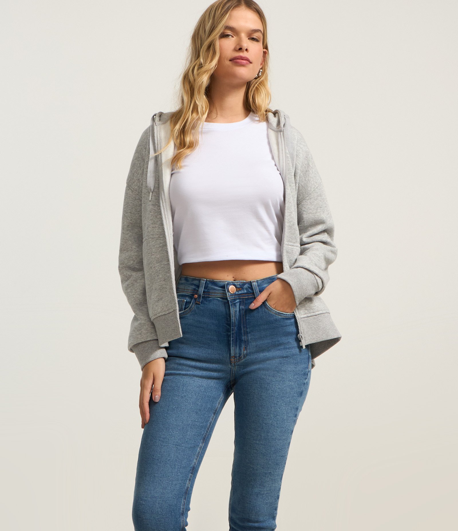 Calça Skinny Jeans com Cintura Alta e Puídos nos Bolsos Azul 2