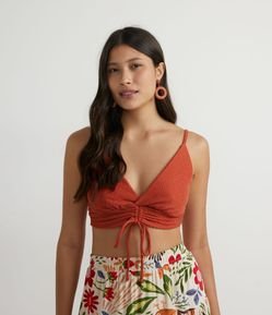 Blusa Regata Cropped com Puxadinho na Frente e Lastex nas Costas