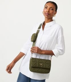 Bolsa Transversal Saddle com Textura Matelassê