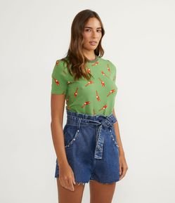 Blusa em Algodão com Gola Redonda e Estampa de Araras