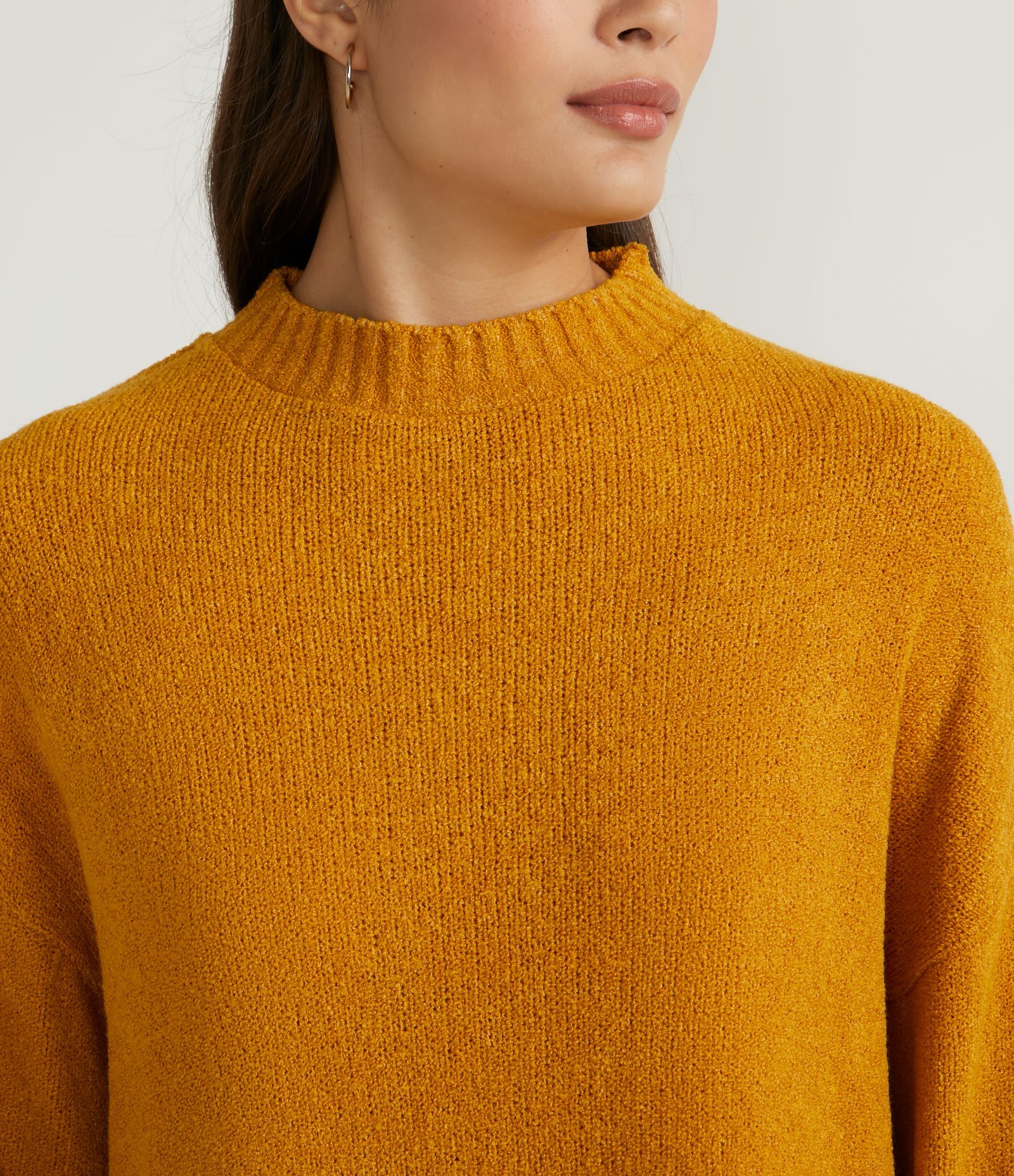 Suéter em Tricô Texturizado com Cava Deslocada 3