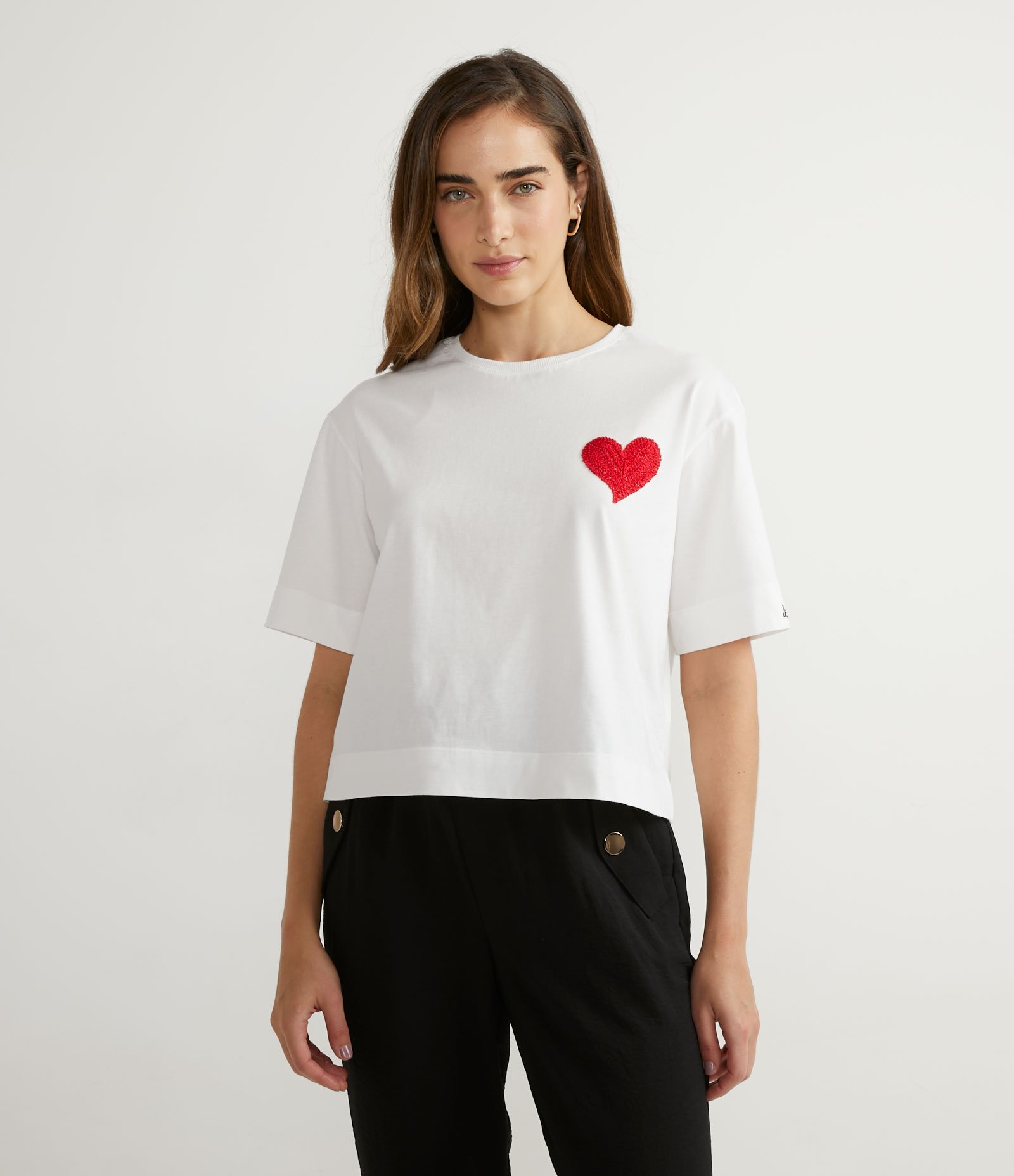 Blusa em Algodão com Manga Curta e Estampa de Coração Branco 1