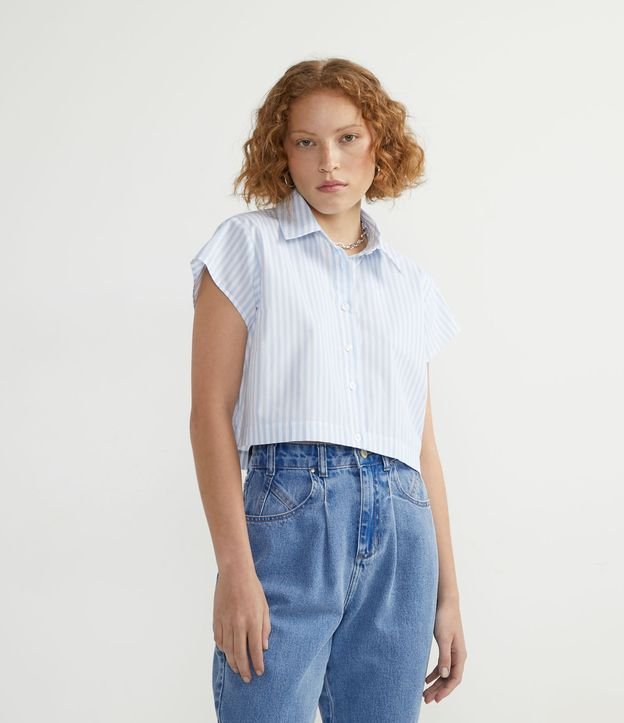 Camisa Cropped em Tricoline com Listras Verticais