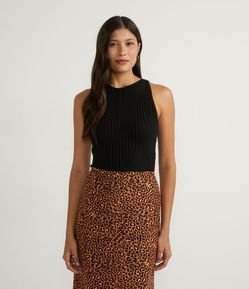 Blusa Regata Curta em Tricô Texturizado com Gola Redonda