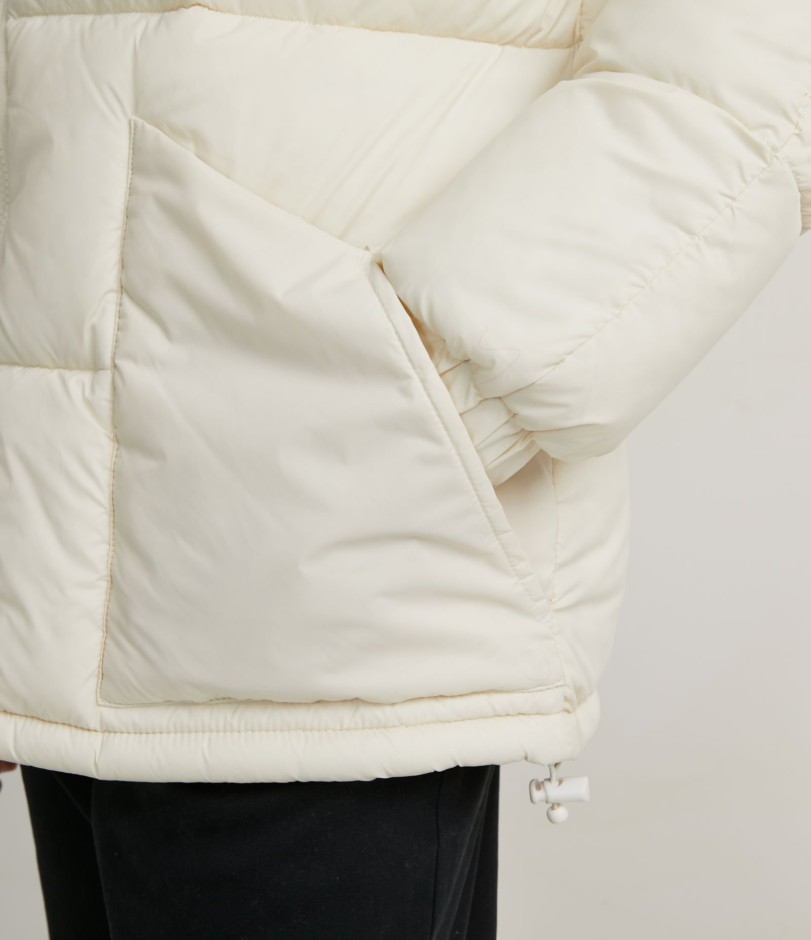 Jaqueta Puffer em Poliamida com Zíper e Bolsos Bege 4