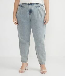 Calça Mom Jeans com Pregas Curve & Plus Size