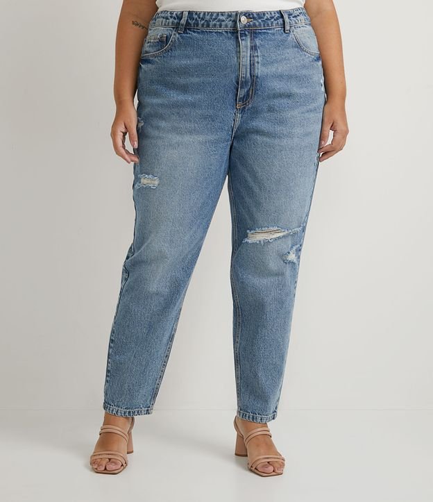 Calça Mom Jeans com Puídos Curve & Plus Size
