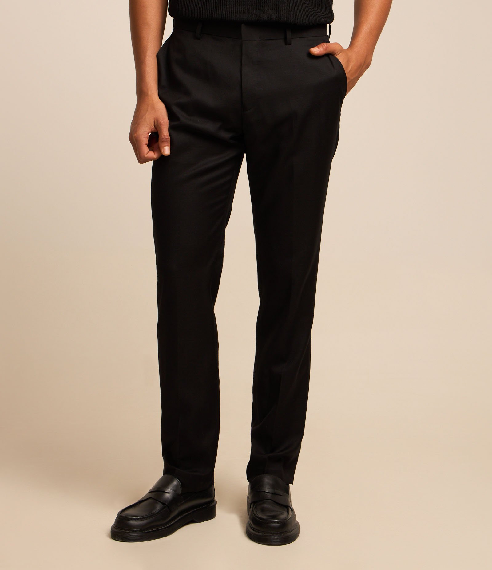 Calça Social Slim em Poliviscose com Bolsos Preto 3