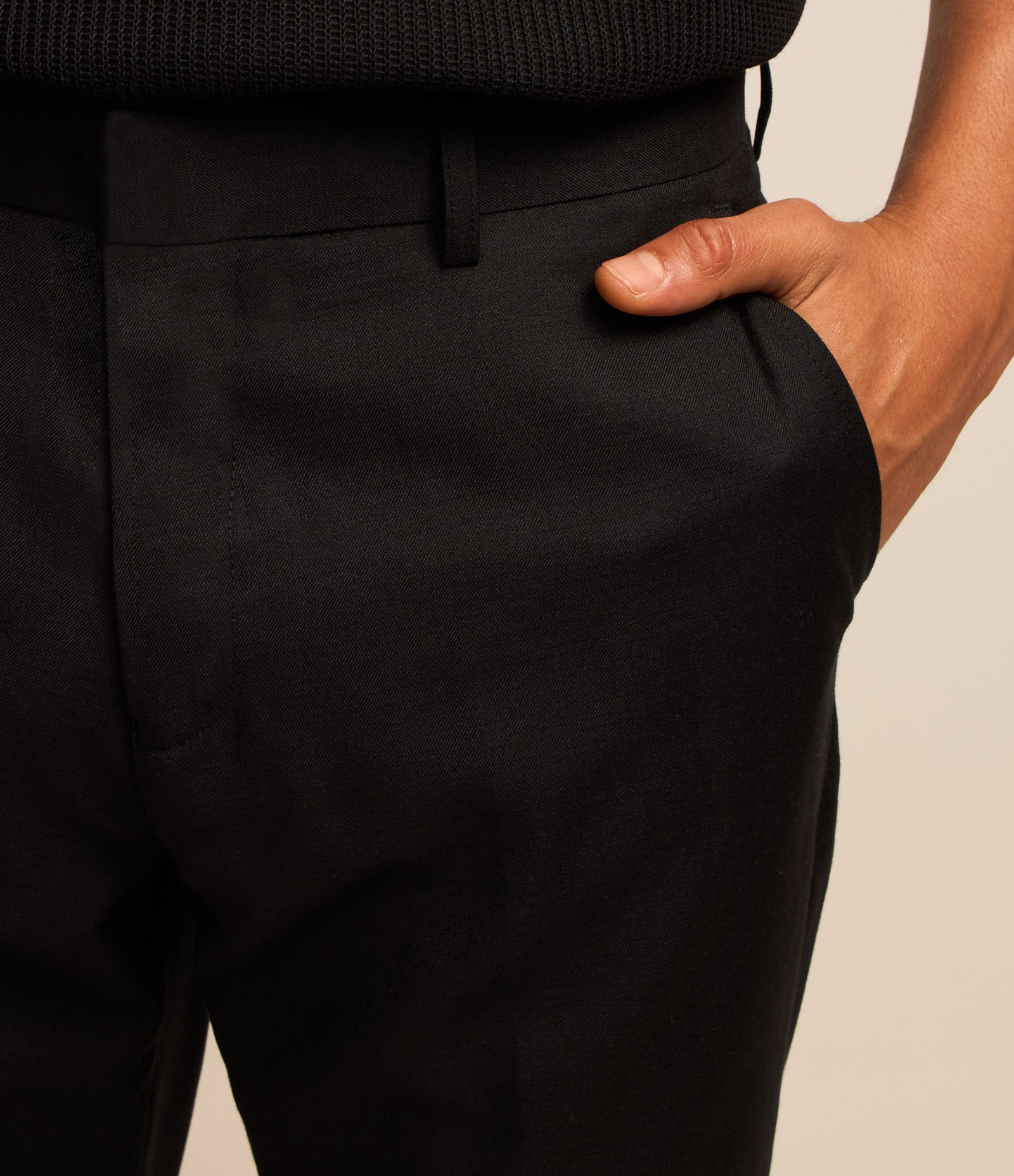 Calça Social Slim em Poliviscose com Bolsos Preto 4